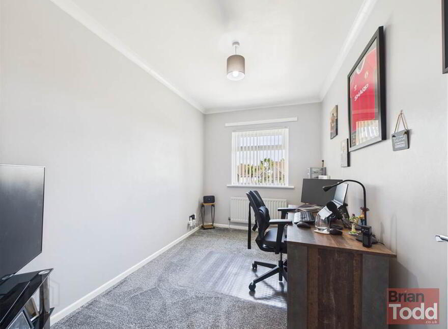 Windsor Heights, Larne, BT40 1UL