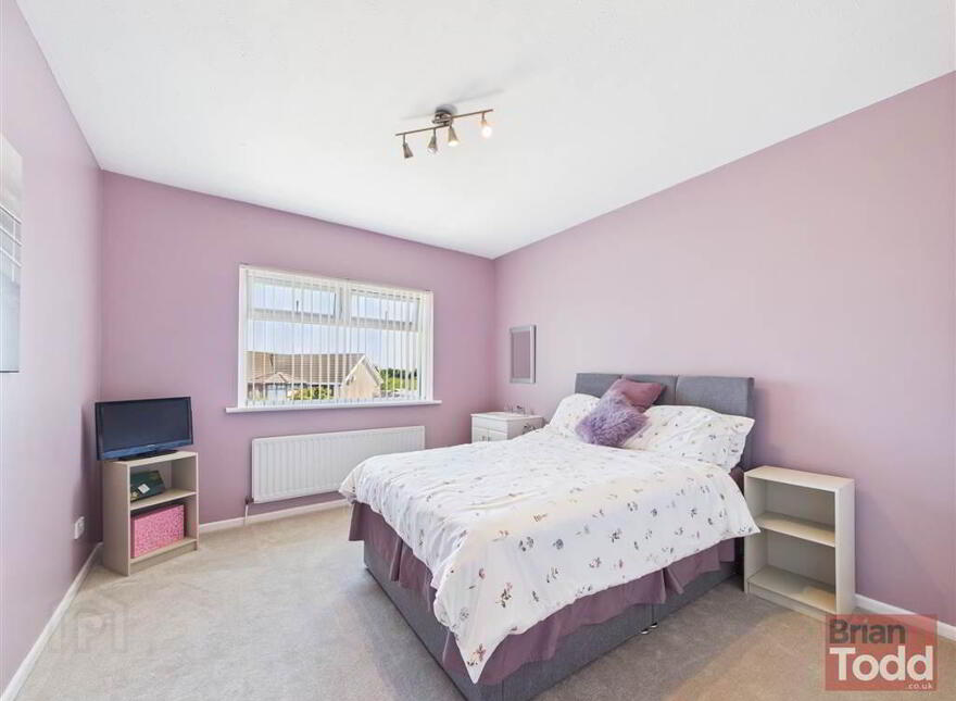 Windsor Heights, Larne, BT40 1UL