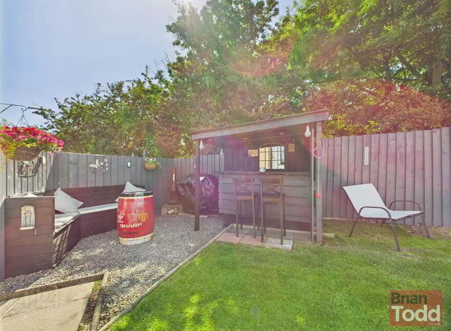 Windsor Heights, Larne, BT40 1UL