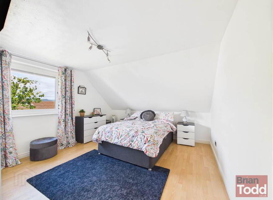 Windsor Heights, Larne, BT40 1UL
