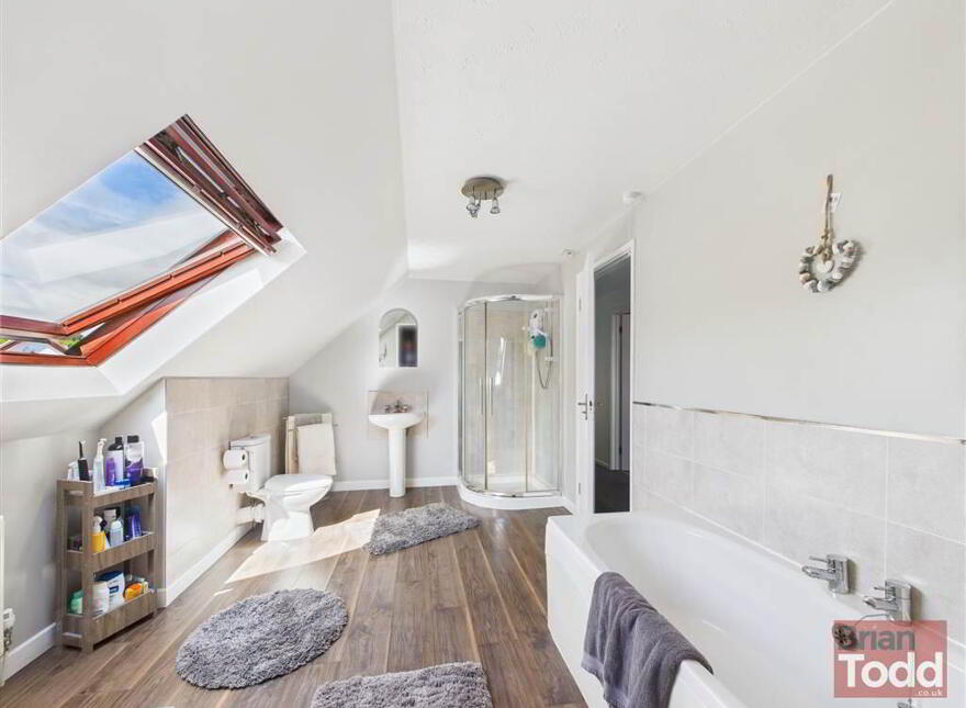 Windsor Heights, Larne, BT40 1UL