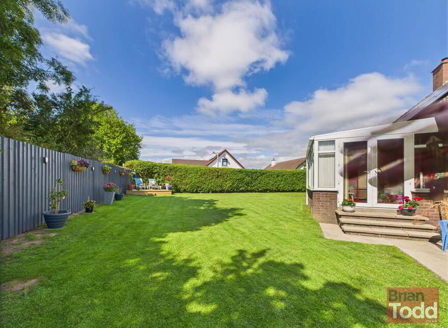 Windsor Heights, Larne, BT40 1UL