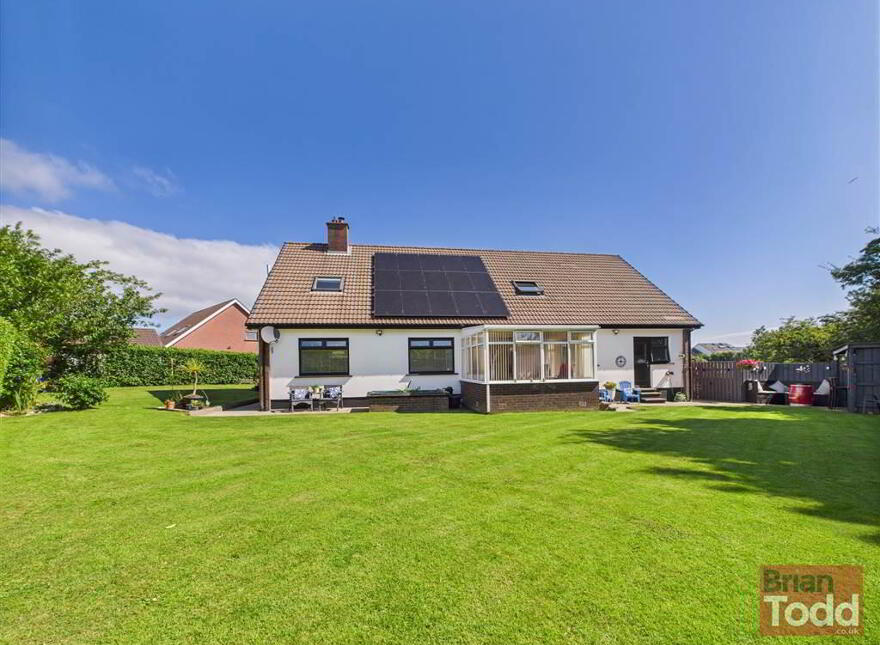 Windsor Heights, Larne, BT40 1UL