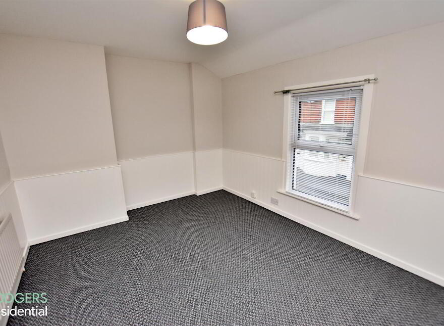 11 Glenvarlock Street, Belfast, BT5 5GS