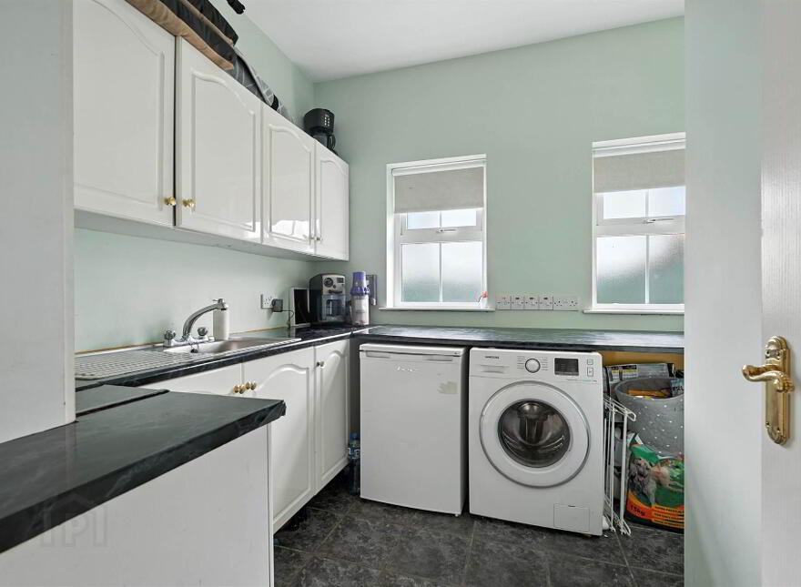 1 Shanes Court, Randalstown, BT41 2AQ