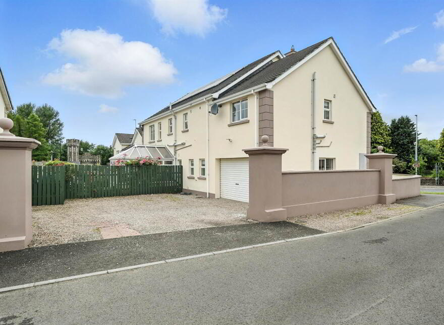 1 Shanes Court, Randalstown, BT41 2AQ
