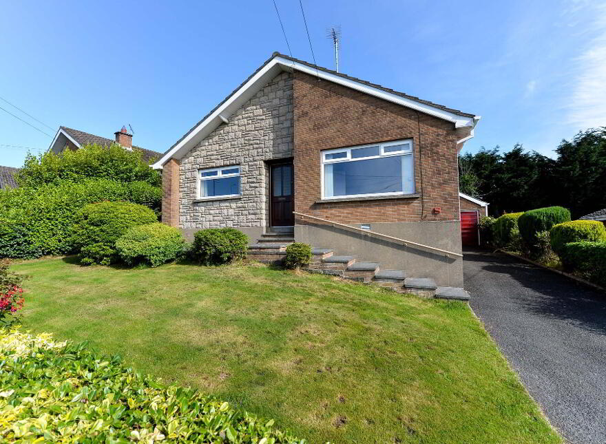 10 Moyra Drive, Saintfield, BT24 7AF photo