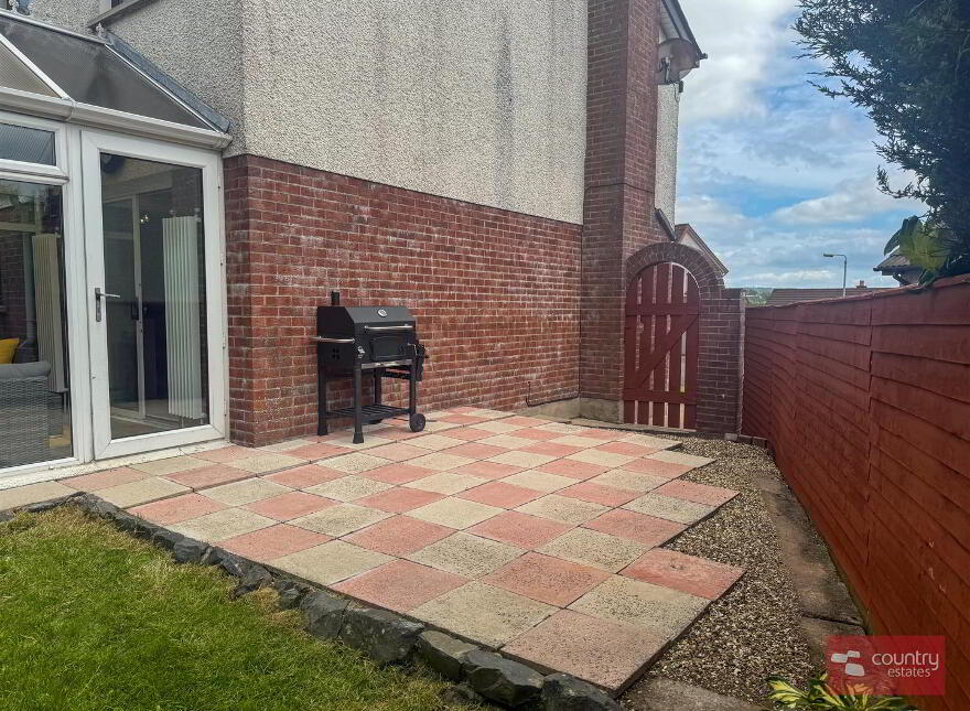 61 Huntingdale Grove, Ballyclare, BT39 9FA
