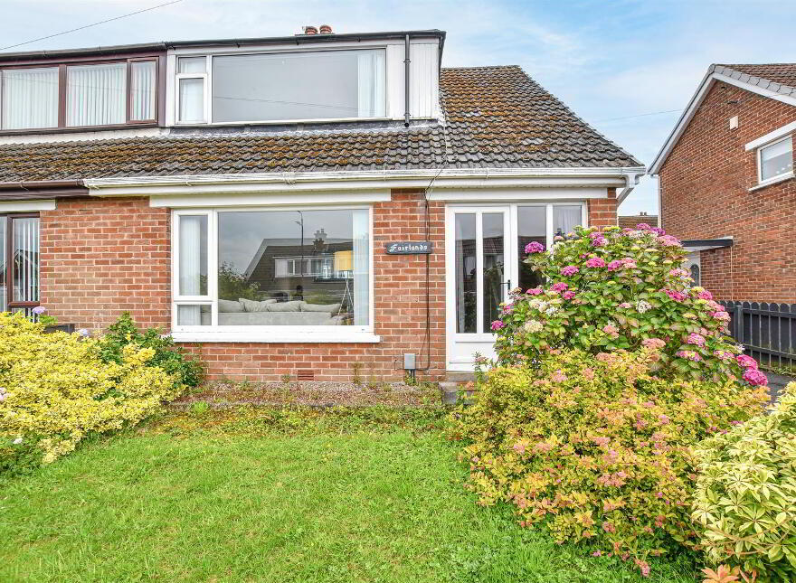4 Fairview Parade, Newtownabbey, BT36 6PU photo