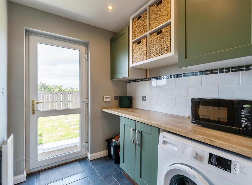 37 St. Andrews Avenue, Ballyhalbert, Newtownards, BT22 1GS