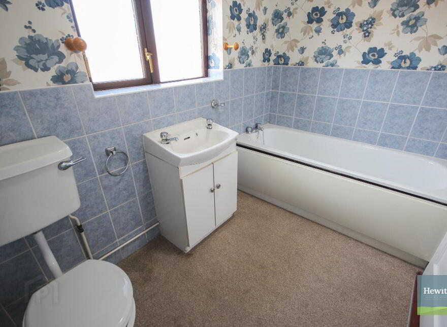 11 Green Park Drive, Markethill, BT60 1PX