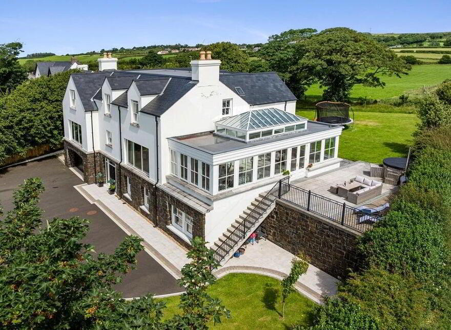 7 Ballymacrea Road, Portrush, BT56 8NR