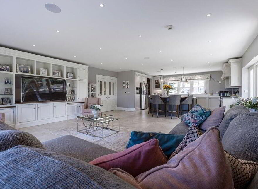 7 Ballymacrea Road, Portrush, BT56 8NR
