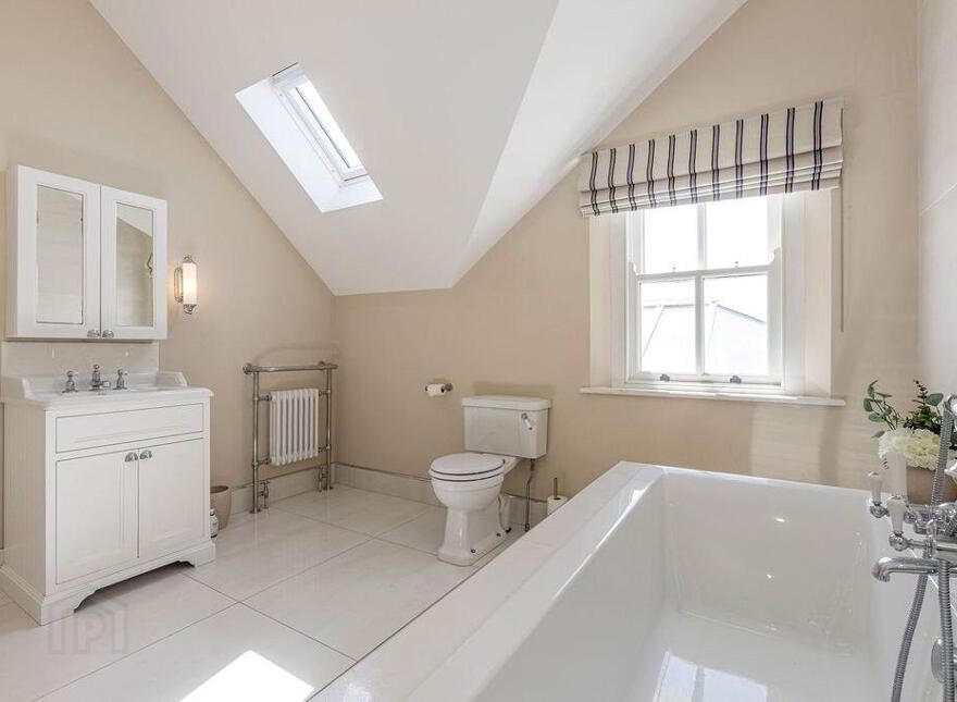 7 Ballymacrea Road, Portrush, BT56 8NR