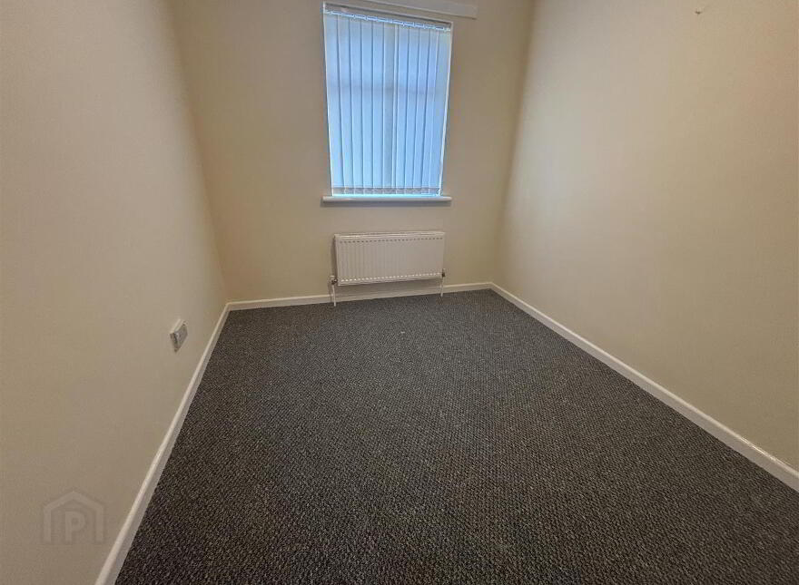 33 Ardaveen Park, Bessbrook, Newry, BT35 7BX