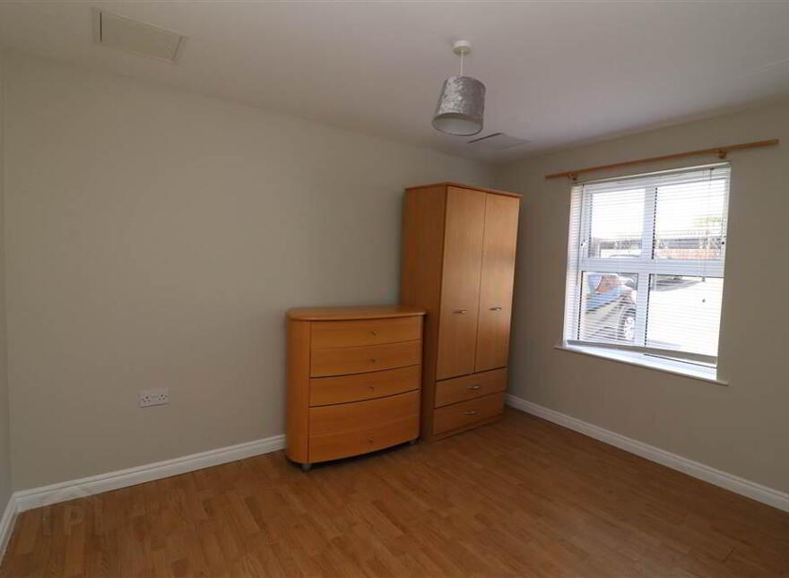 8 Saintfield Mews, Saintfield Road, Lisburn, BT27 5SU