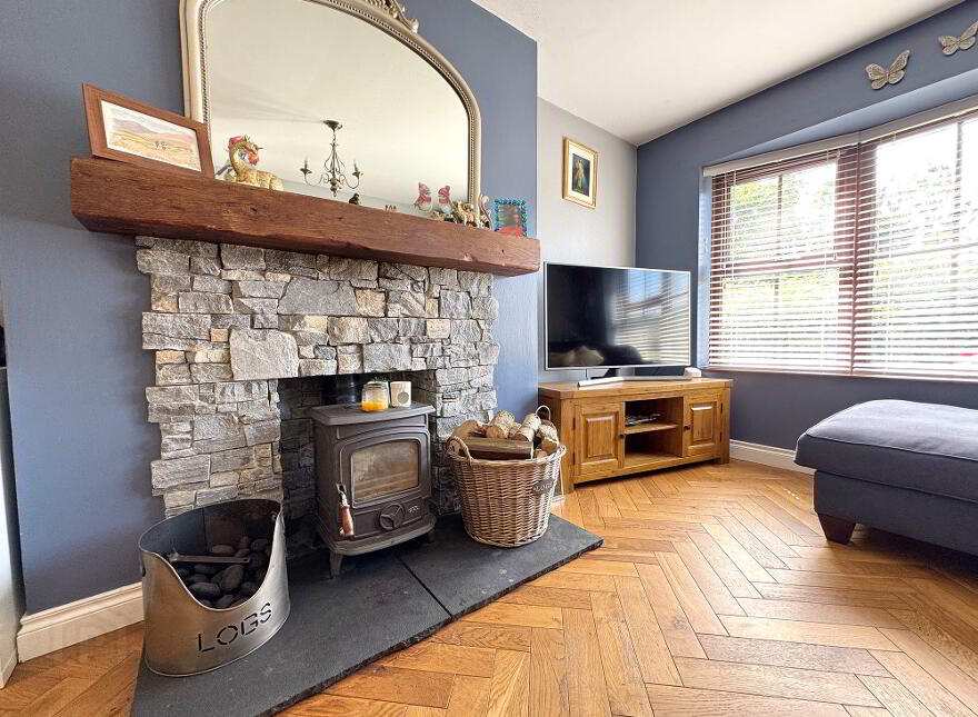 10 Church Drive, Loughbrickland, Banbridge, BT32 3RB
