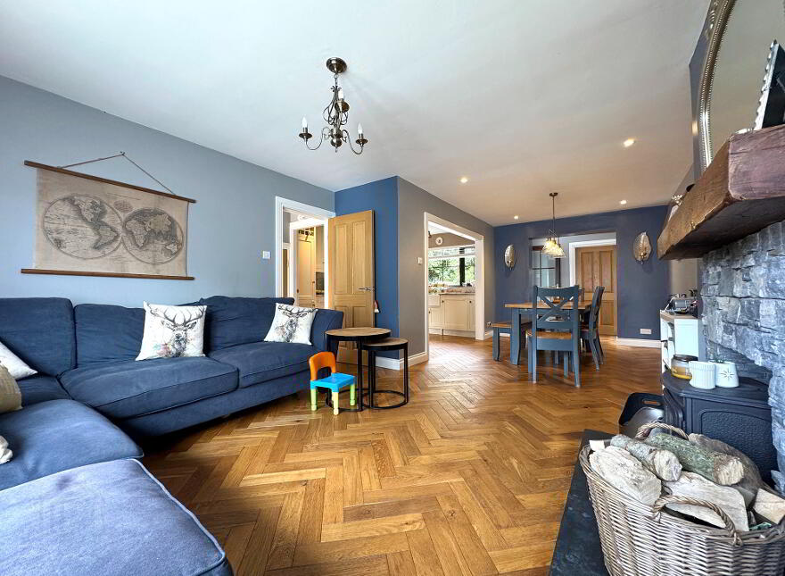 10 Church Drive, Loughbrickland, Banbridge, BT32 3RB