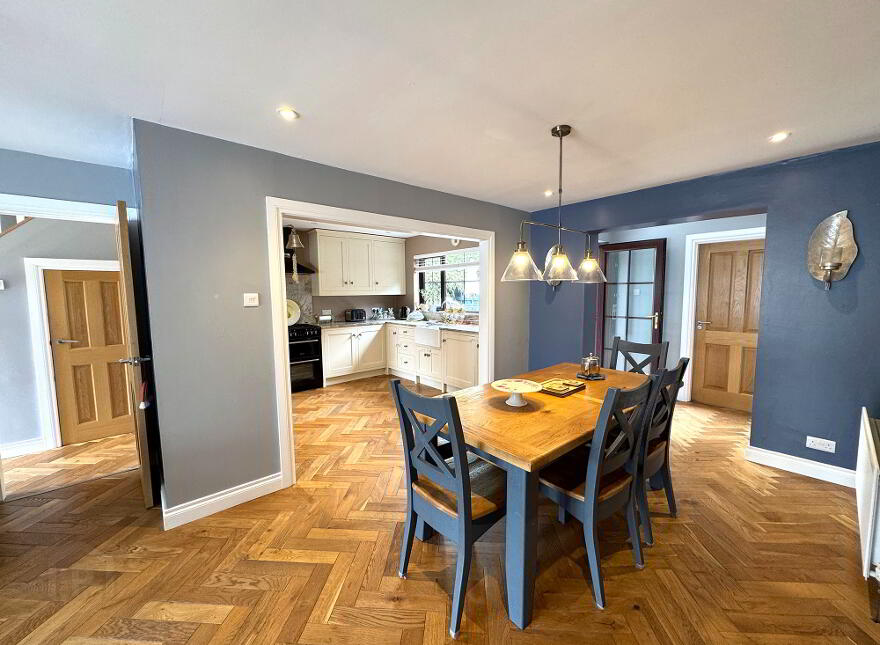 10 Church Drive, Loughbrickland, Banbridge, BT32 3RB