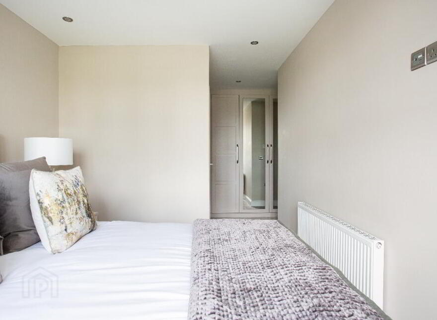 Apt 13 Lesley Park Royal, 1 Rosepark Gardens, Belfast, BT5 7WL