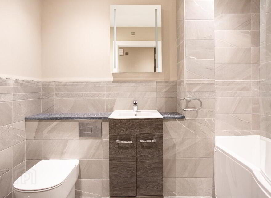 Apt 13 Lesley Park Royal, 1 Rosepark Gardens, Belfast, BT5 7WL