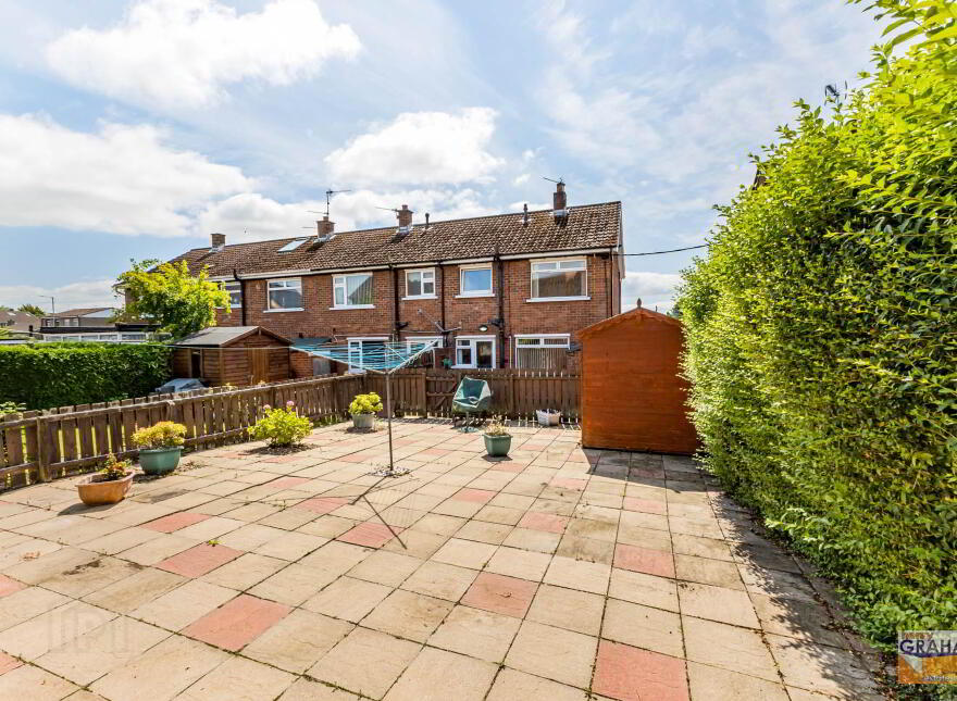 18 Skyline Drive, Lisburn, BT27 4HH