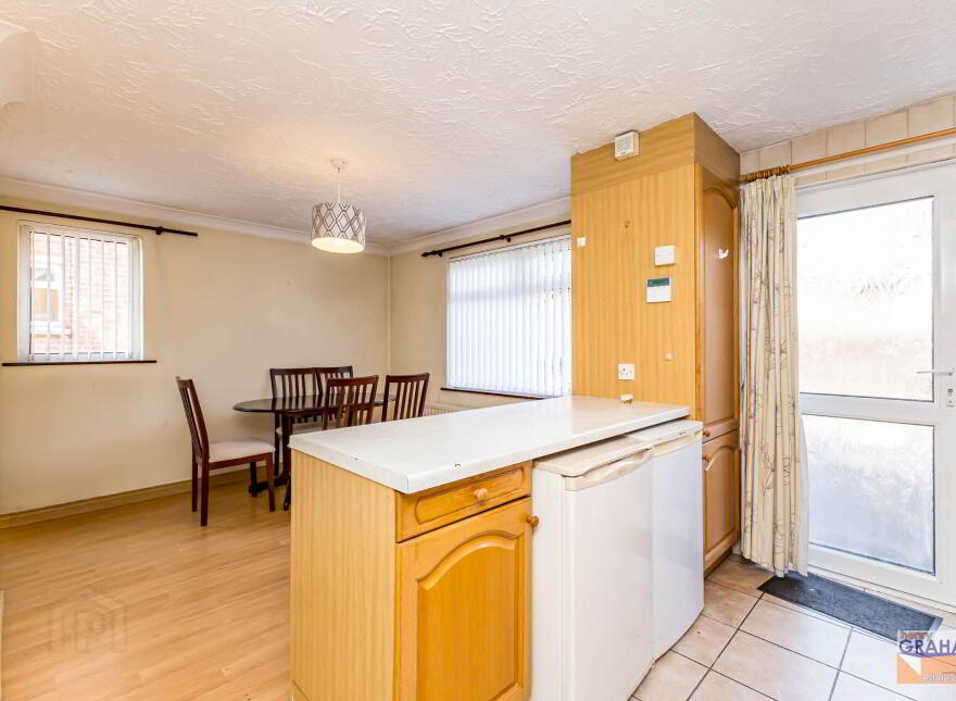 18 Skyline Drive, Lisburn, BT27 4HH