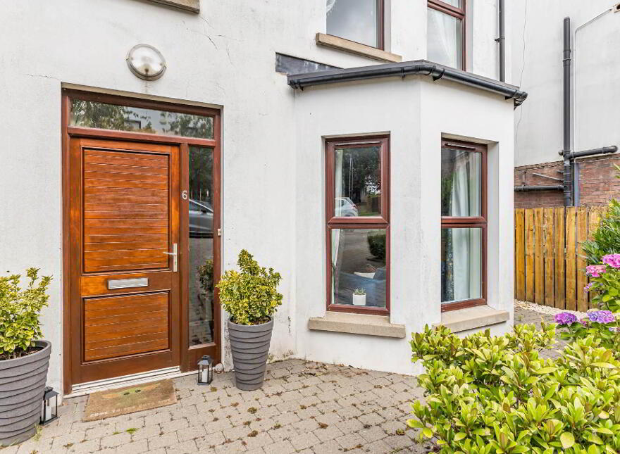 6 The Homestead, Drumbeg, Lisburn, BT27 5WB