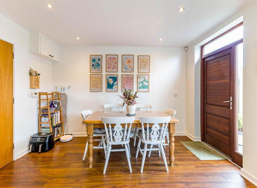 6 The Homestead, Drumbeg, Lisburn, BT27 5WB
