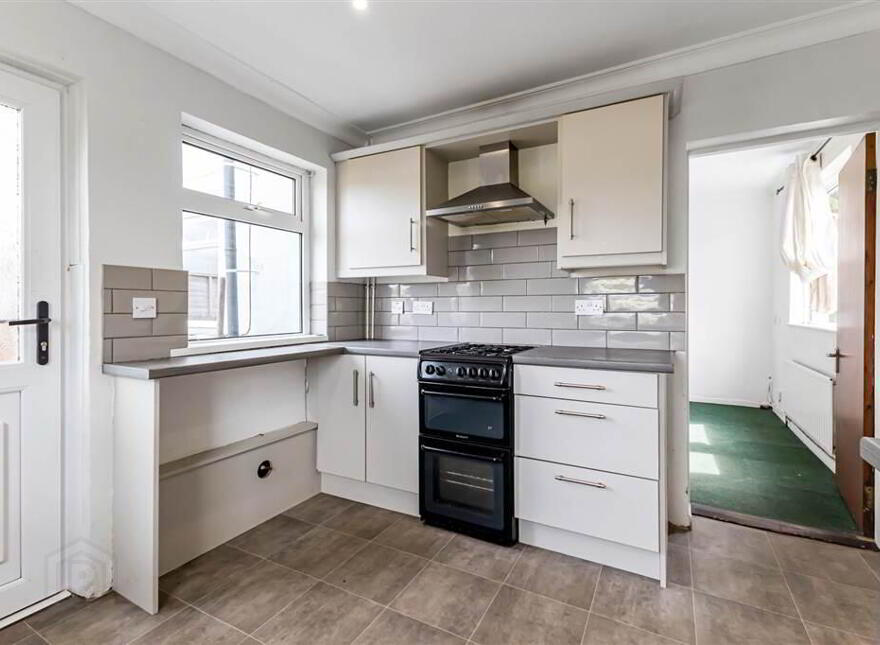 8 Lisburn Road, Moira, BT67 0JP
