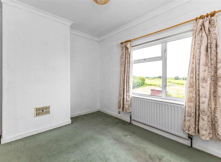 8 Lisburn Road, Moira, BT67 0JP