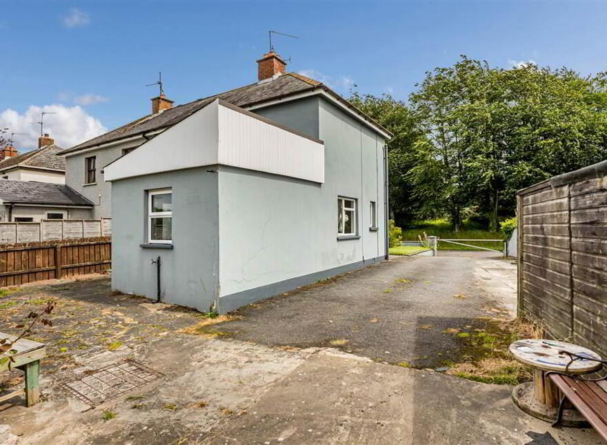 8 Lisburn Road, Moira, BT67 0JP