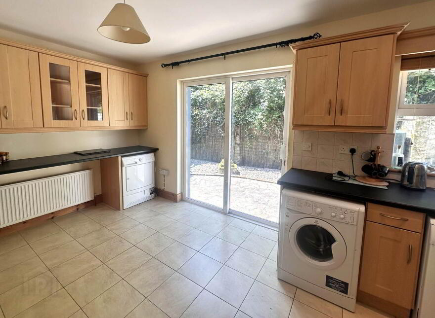 1 The Mews, Upper Bridge Street, Skibbereen, P81WN84