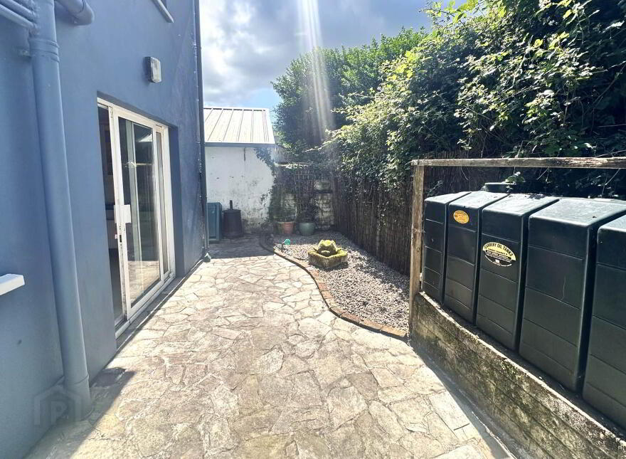 1 The Mews, Upper Bridge Street, Skibbereen, P81WN84