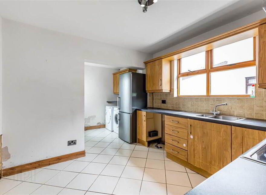 10 Lisburn Road, Moira, BT67 0JP