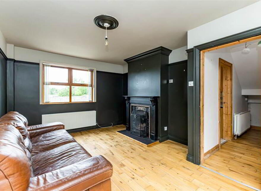 10 Lisburn Road, Moira, BT67 0JP