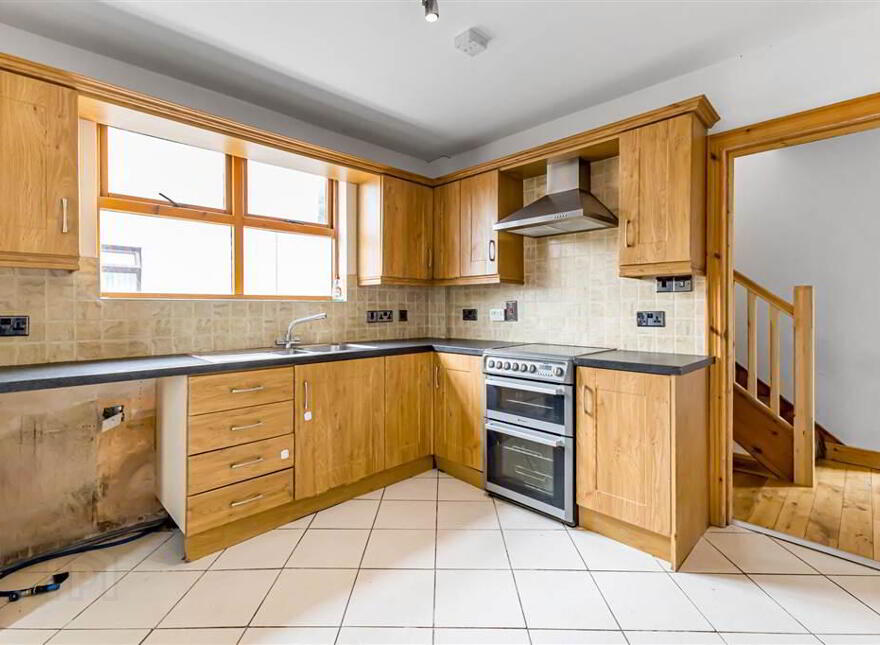 10 Lisburn Road, Moira, BT67 0JP
