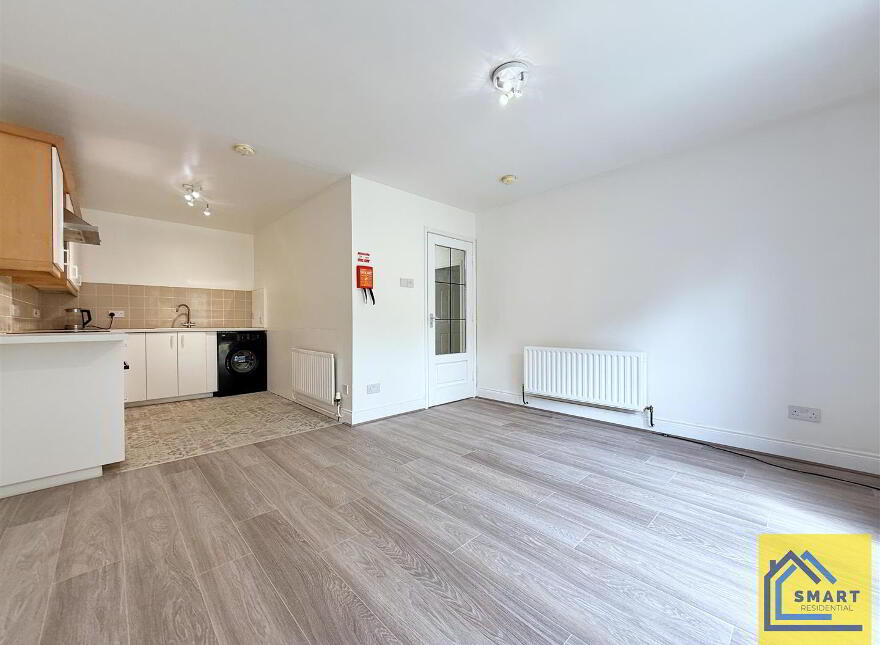 Apt 2, 164 Newtownbreda Road, Belfast, BT8 6PZ