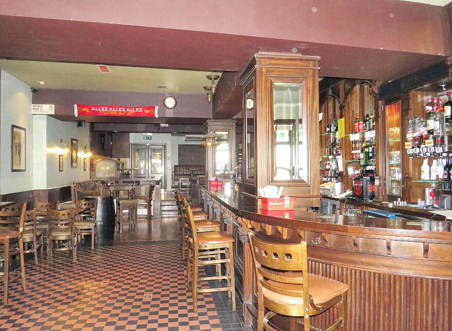 O`connell`s Bar, Main Street, Charleville, P56Y364