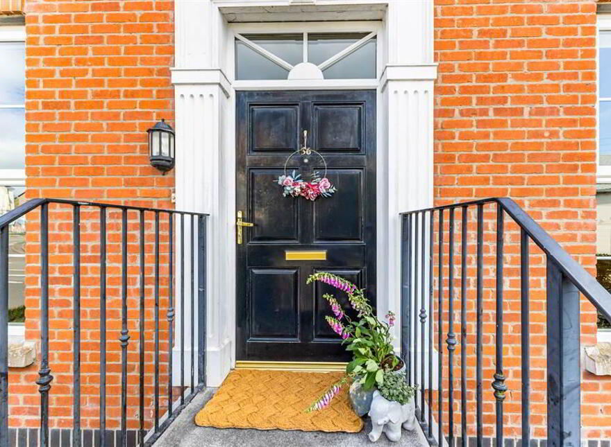 36 Lady Wallace Walk, Lisburn, BT28 3GY