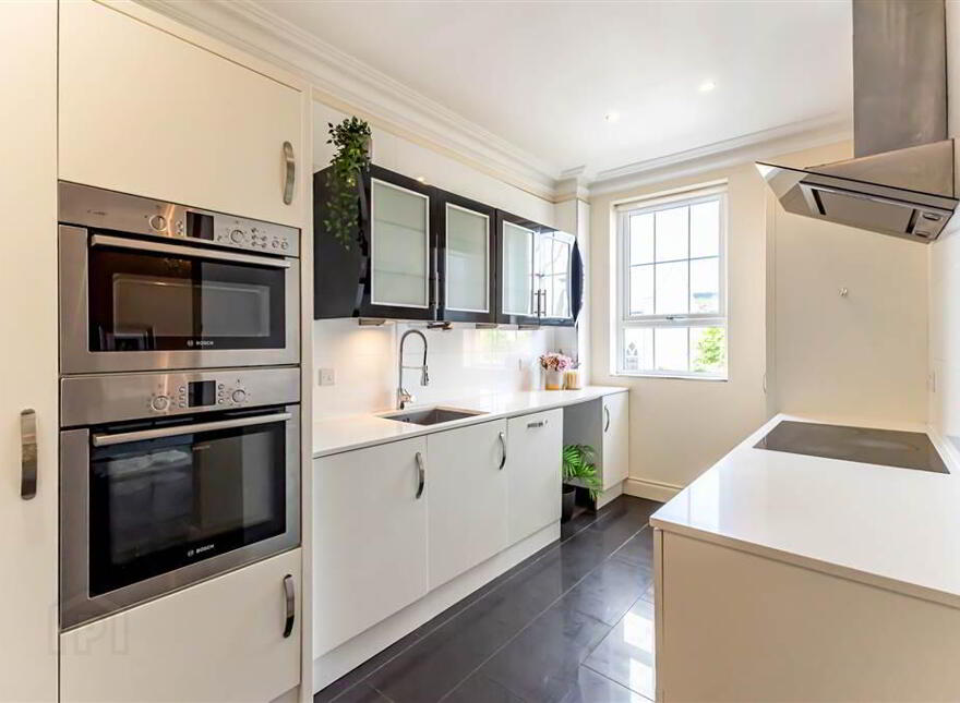 36 Lady Wallace Walk, Lisburn, BT28 3GY