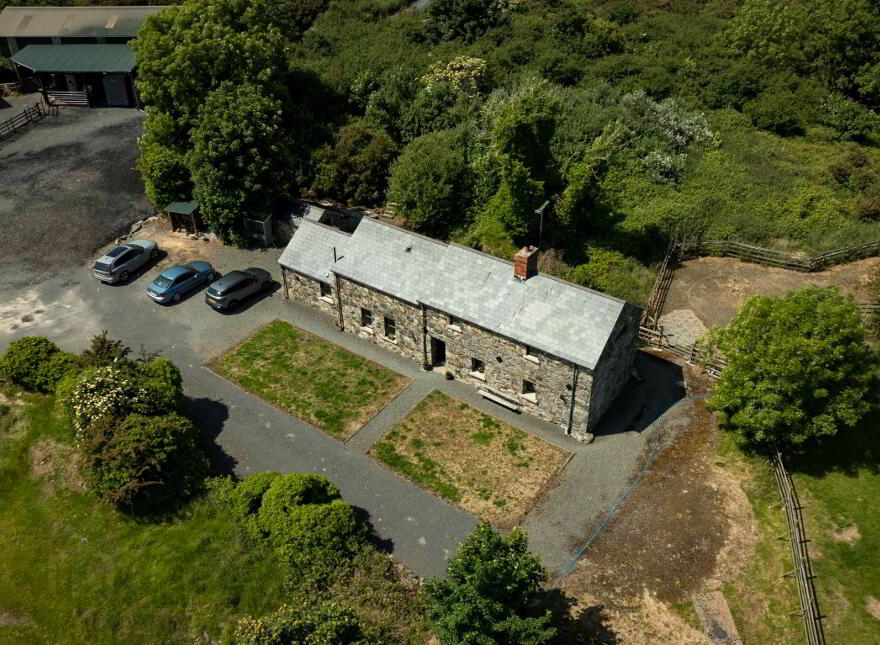 25b, Magheralone Road, Ballynahinch, BT24 8ND photo