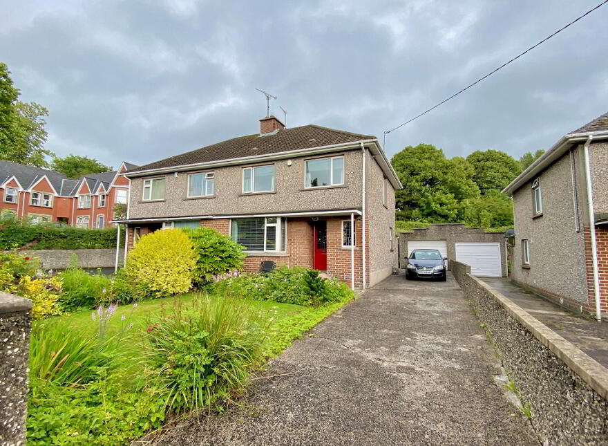 71 Portrush Road, Coleraine, BT52 1RB photo