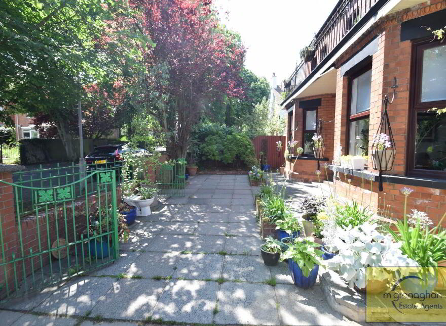 20 Knutsford Drive, Belfast, BT14 6LZ