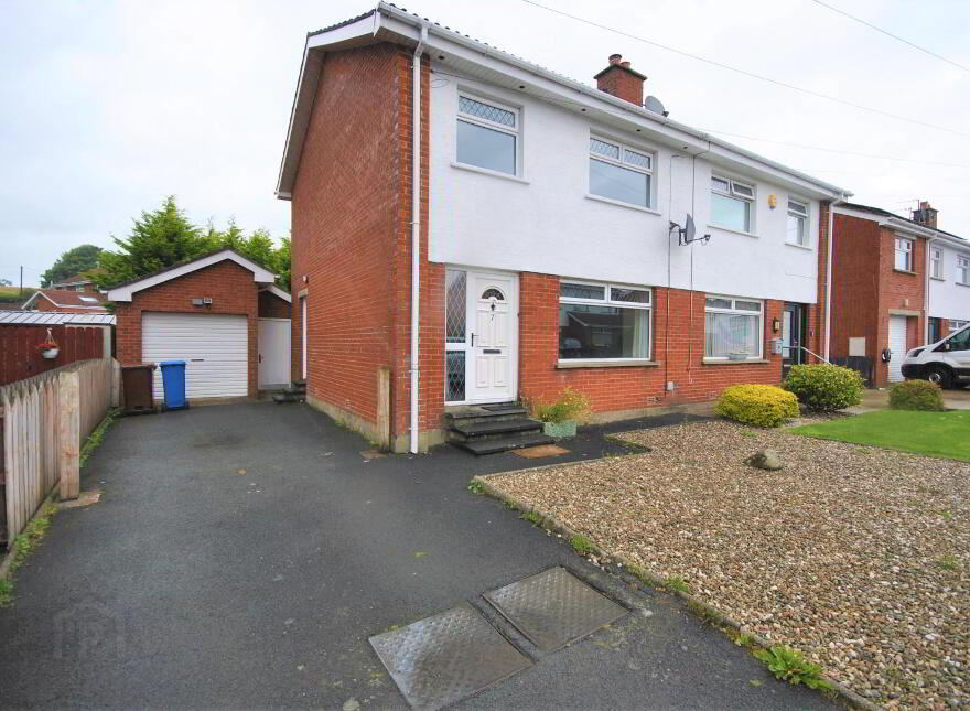 7 Glen Park, Comber, BT23 5RQ photo