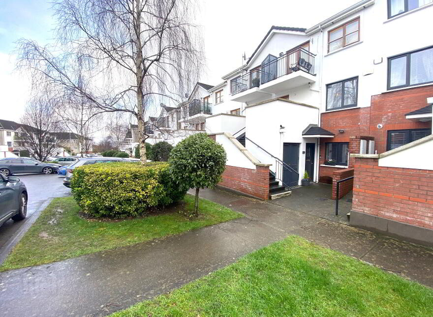 Belfry Grove, Citywest photo