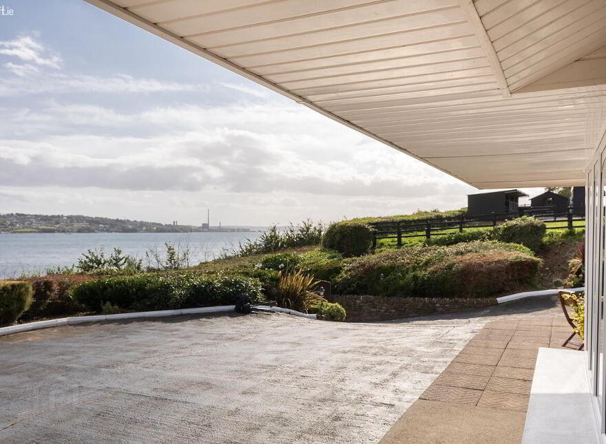 Sea View Stables, East Ferry, Midleton
