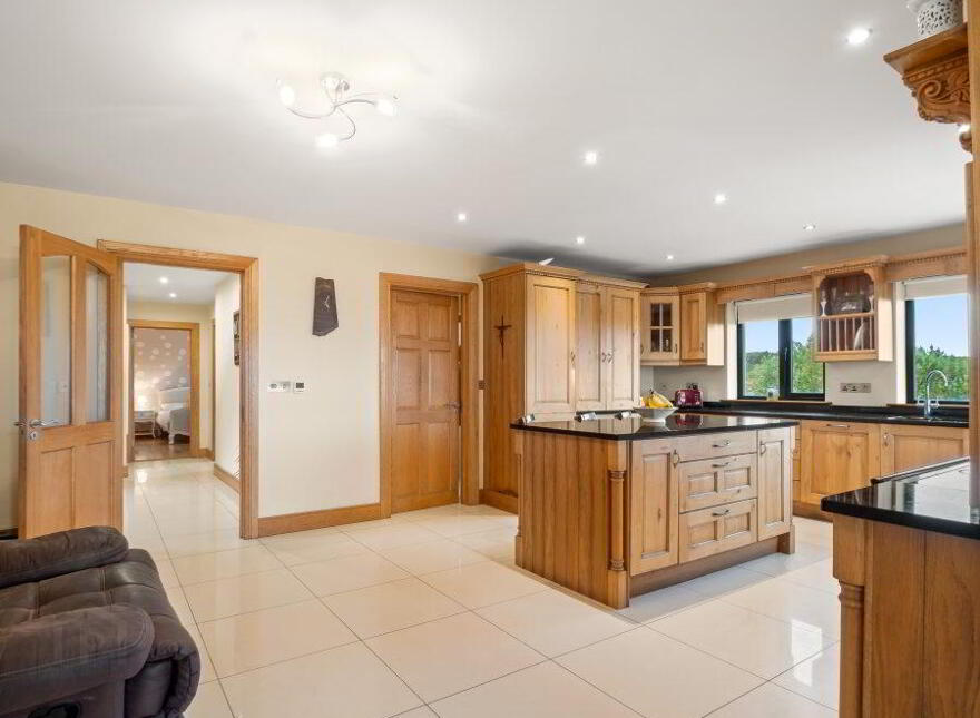 Gannoughs, Claddaghduff, H71F857