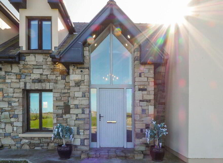 Gannoughs, Claddaghduff, H71F857