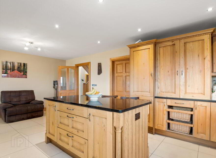 Gannoughs, Claddaghduff, H71F857
